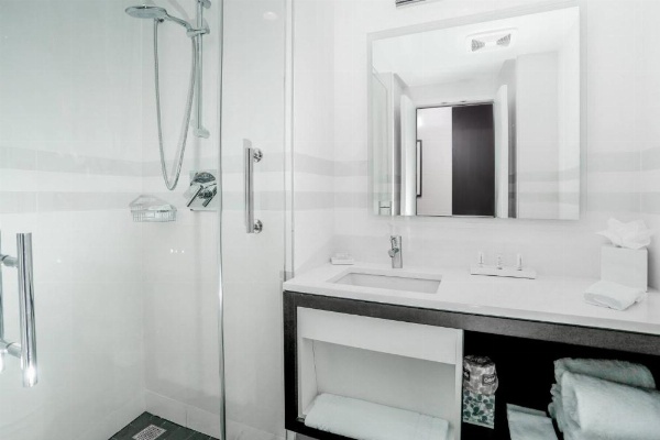 Courtyard by Marriott Long Island City/New York Manhattan View image 17